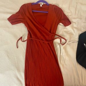 & Other Stories Plise Wrap Dress rust red